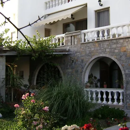Apart-hotel Irene 3*