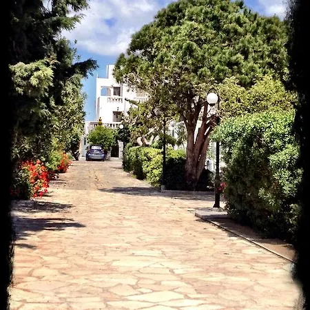 Apart-hotel Irene 3*